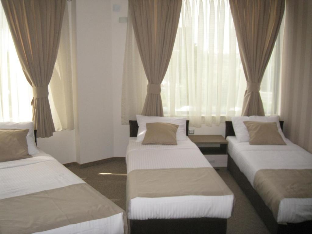 סקופיה Domus Aparthotel מראה חיצוני תמונה
