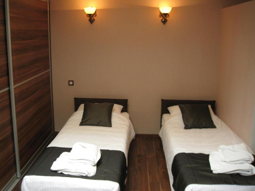 סקופיה Domus Aparthotel מראה חיצוני תמונה