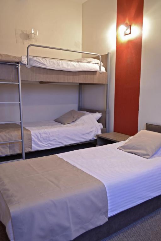 סקופיה Domus Aparthotel מראה חיצוני תמונה