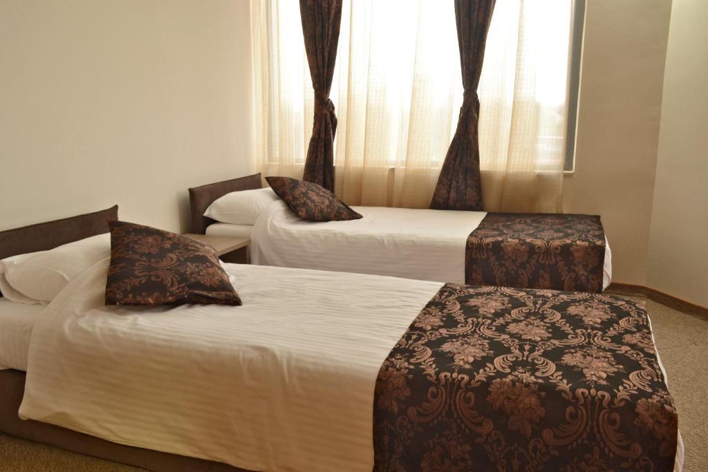 סקופיה Domus Aparthotel מראה חיצוני תמונה